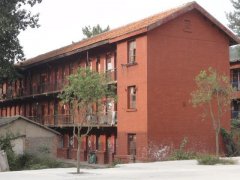 河南深山两个兵工厂成为电影拍摄地，老舞厅、溜冰场如今啥模样？