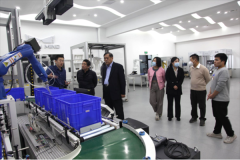 北京工经联会长崔建新一行到梅卡曼德机器人科技有限公司调研